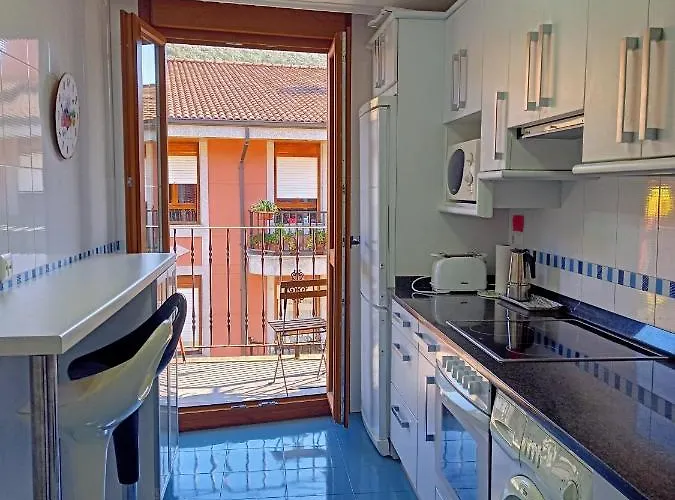 La Casita De Diana Ramales, Plaza Garaje Incluida * 라말레스 데 라 빅토리아